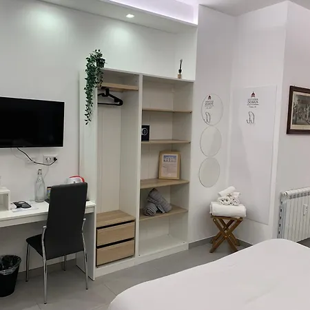 ゲストハウス Ecclesia Domus Vatican 4*